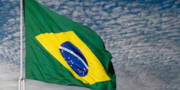 Servidor Dedicado no Brasil ou no exterior: onde hospedar sua operação para maximizar resultados? 16 Servidor Dedicado no Melhor Data Center